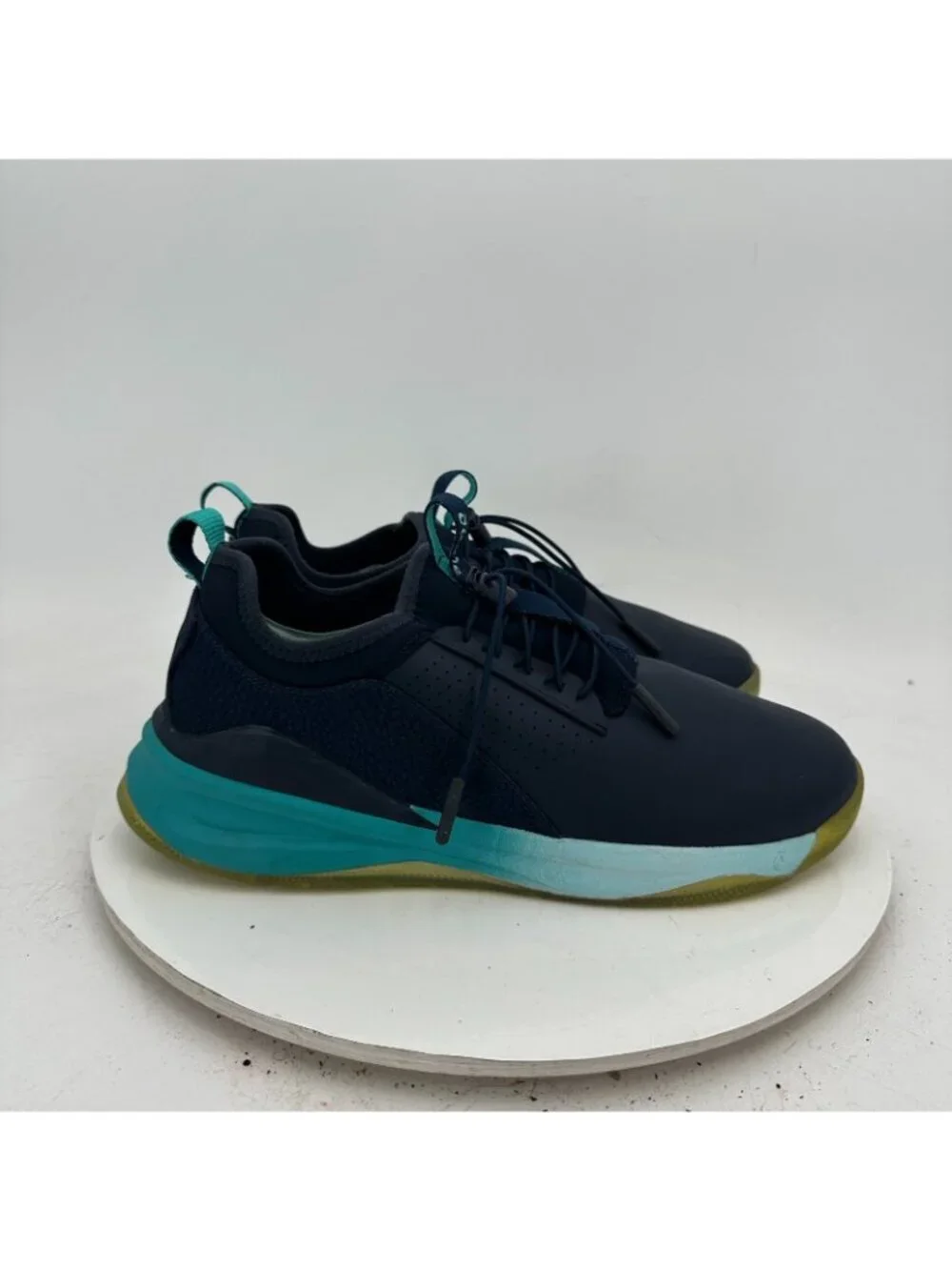 Clove Aero Men Size 8.5 Mint Blue Navy Nurse Healthcare Comfort Shoes